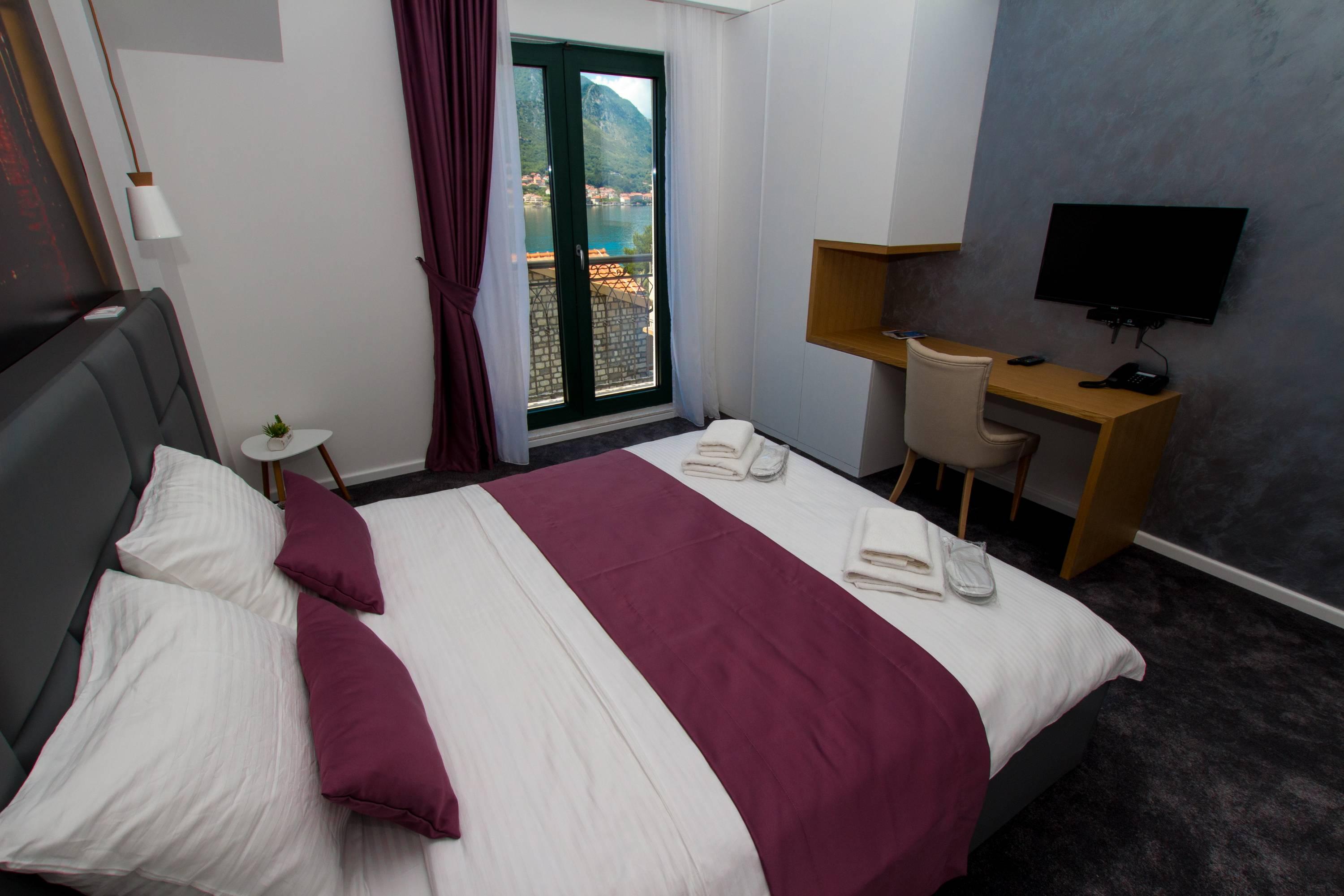 Hotel Alkima Котор Екстериор снимка