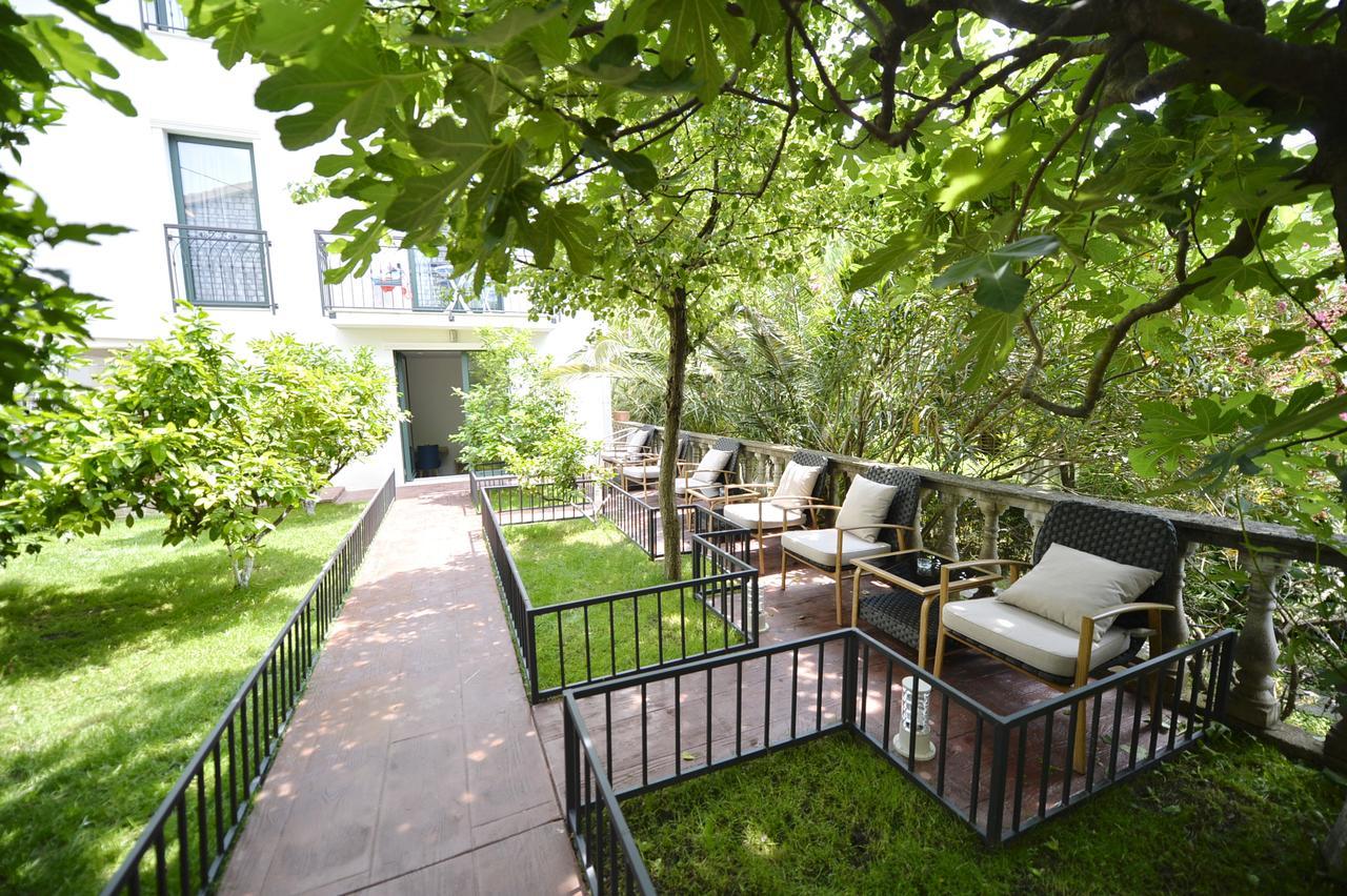 Hotel Alkima Котор Екстериор снимка