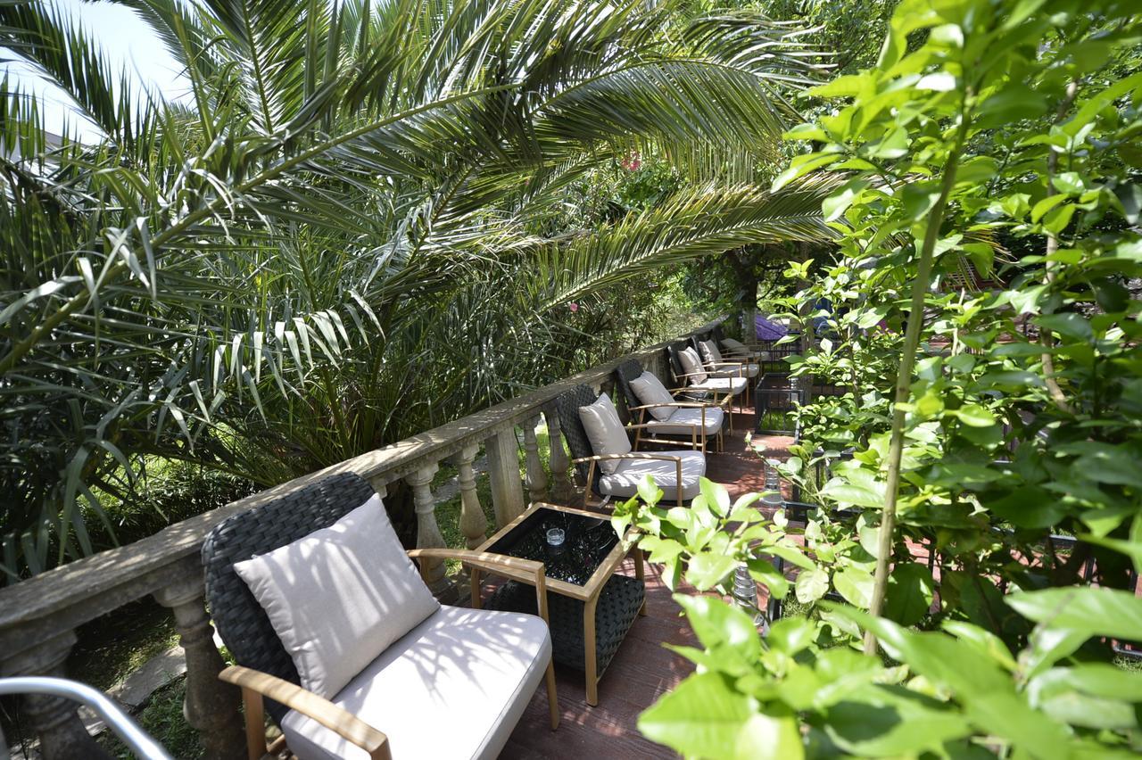 Hotel Alkima Котор Екстериор снимка